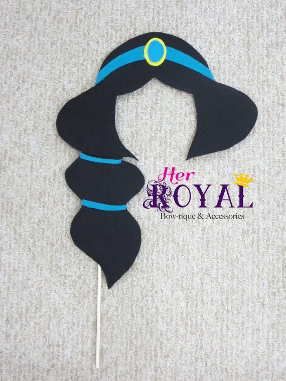 Transformations for Brides and Guests with Fun Props ♡ Which Character Do You Want to Be?にて紹介している画像