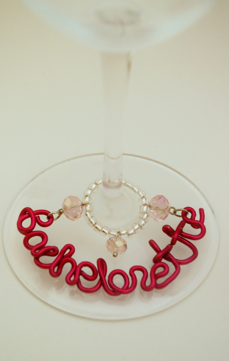 独身最後の夜を友達とお祝い♡バチェロレッテパーティのイメージをあつめました。にて紹介している画像