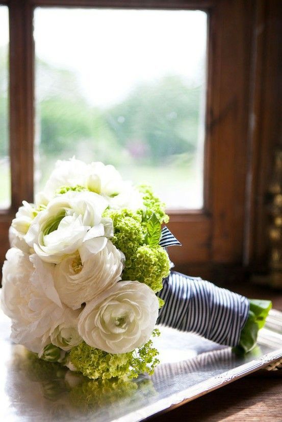 オトナかわいい♥ストライプをアクセントにつくるWeddingコーディネートがおしゃれ♡にて紹介している画像