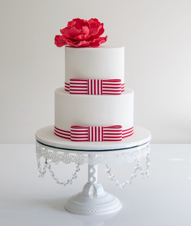 オトナかわいい♥ストライプをアクセントにつくるWeddingコーディネートがおしゃれ♡にて紹介している画像