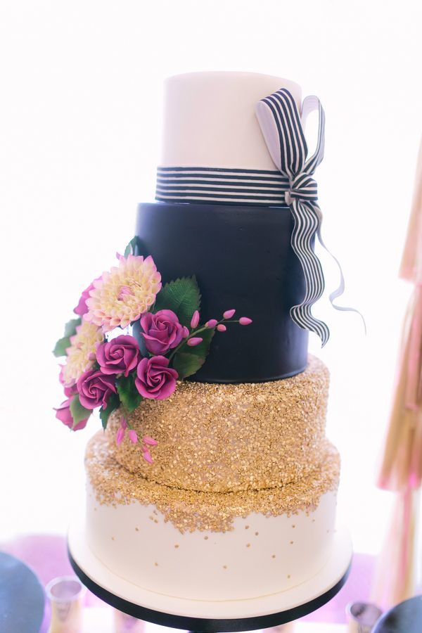 オトナかわいい♥ストライプをアクセントにつくるWeddingコーディネートがおしゃれ♡にて紹介している画像