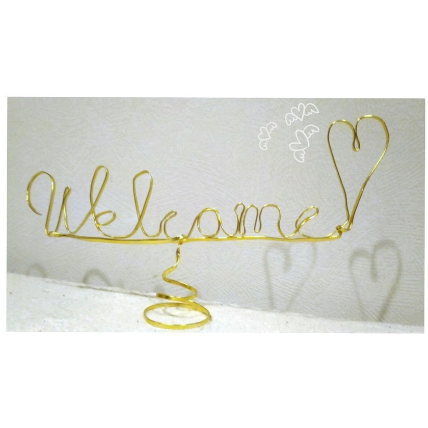 "Daiso Unveils Wedding Corner: 6 Must-Have Items for Just 100 Yen!"にて紹介している画像