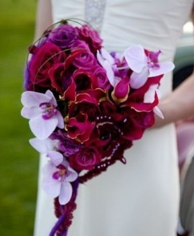 "Defeating Demons with the Motif of Love: The Adorable Heart-Shaped Bouquet"にて紹介している画像