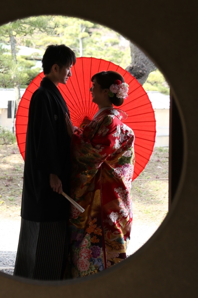 【完全保存版100ショット公開！】和装前撮りで真似したい可愛いポーズ総まとめ＊にて紹介している画像