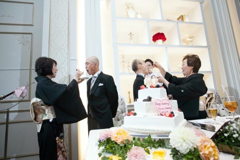 Preparations to Reception: A Complete Guide to Wedding Performances Inviting Family Participation 【19 Types】にて紹介している画像