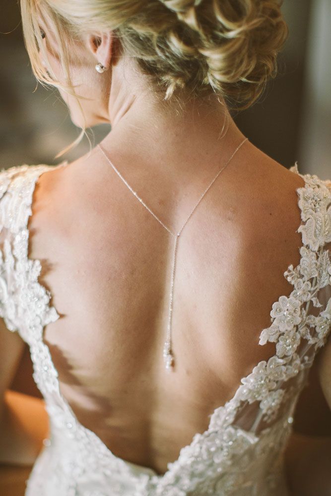 "Flawless from Every Angle♡! A Gorgeous Back Style Dress for a Perfect Look from Behind♡"にて紹介している画像