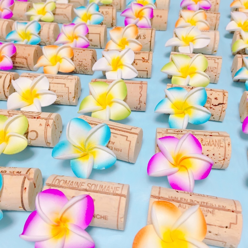 "Don't Waste It! A Special Feature on Adorable Wedding Items Crafted from Used Wine Corks♡"にて紹介している画像