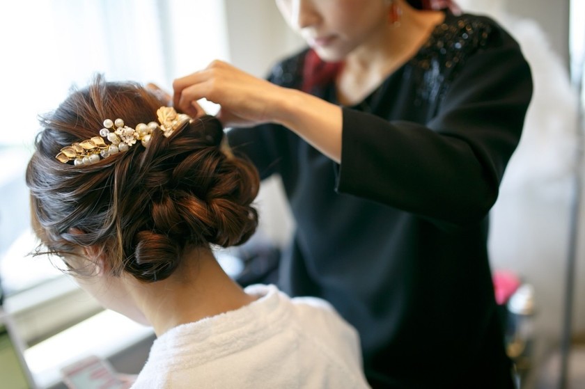 A Must-See Selection of 5 Classic Wedding Hairstyles!にて紹介している画像