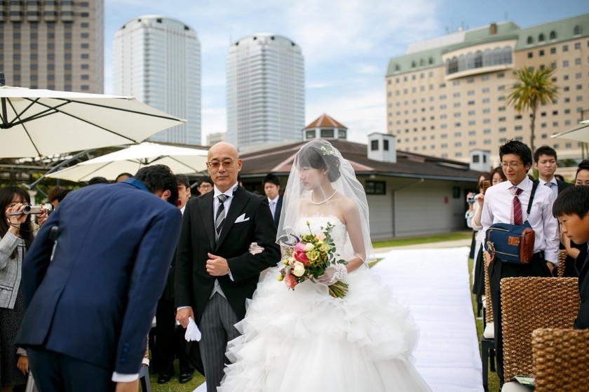 "Don't Miss the Once-in-a-Lifetime Moments♡ 6 Must-Capture Scenes on Your Wedding Day*"にて紹介している画像
