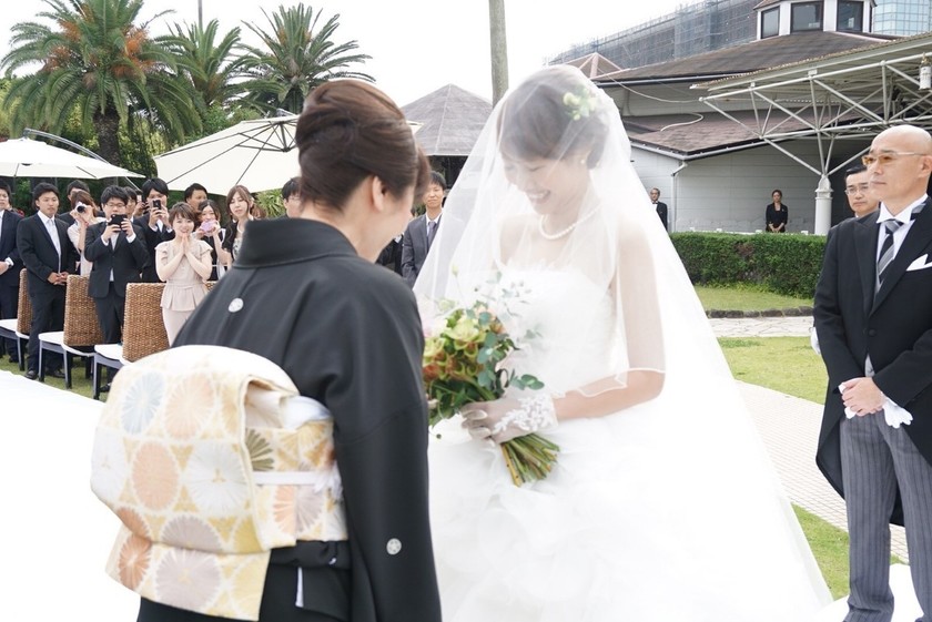 A Bride's Reflection: The Photos I Regret Not Taking Without a Shot List*にて紹介している画像
