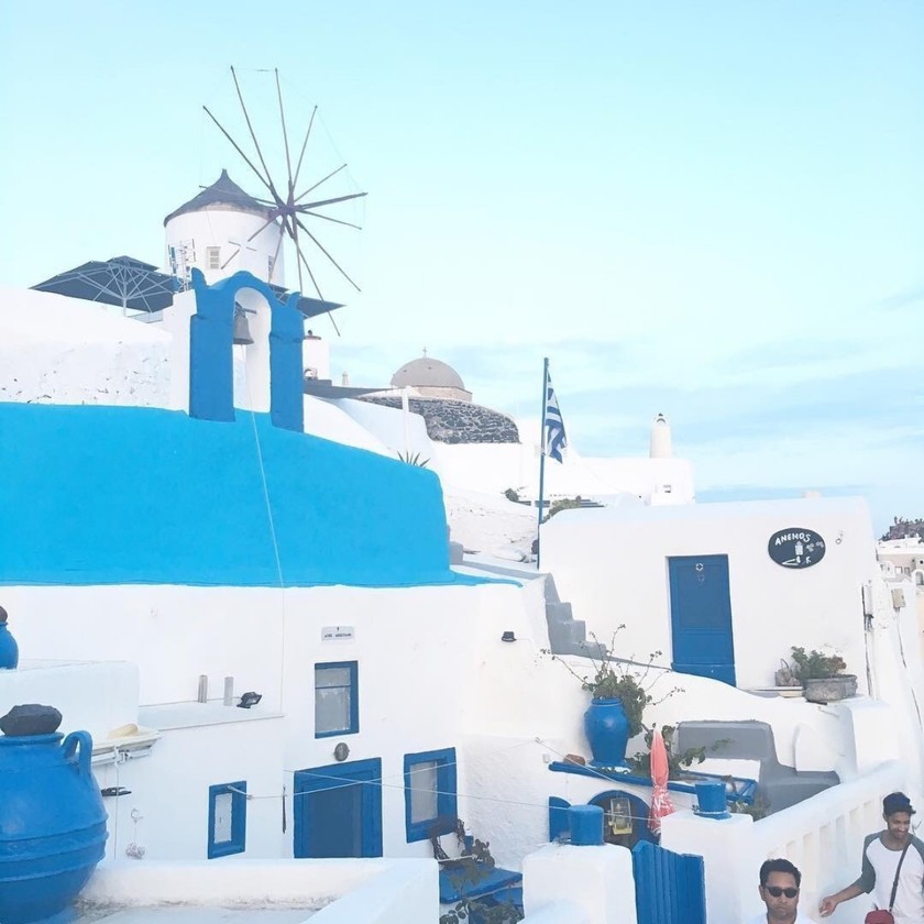 彼と同じ名字で行きたい♡新婚旅行に行く前に知っておきたい「パスポートの名前」の変更方法*にて紹介している画像