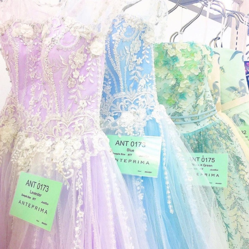 これはまずい...!友達・知り合いと運命のドレスが被っちゃった場合はどうすればいいの?にて紹介している画像
