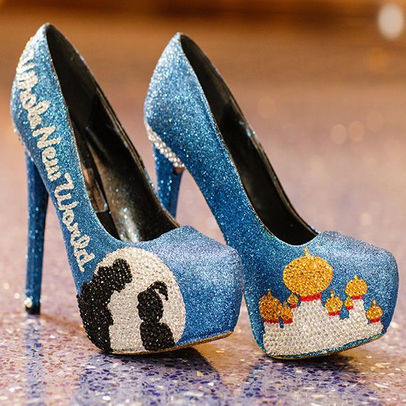 "Sparkling Like a Jewel: Be the One and Only Cinderella with These Dazzling Glass Slippers"にて紹介している画像