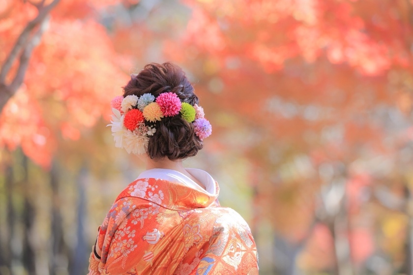 위에서 아래로, 기본 포즈를 모두 망라! 사진사에게 당일 보여주고 싶은 "한복 사전 촬영 포즈" 30선＊にて紹介している画像