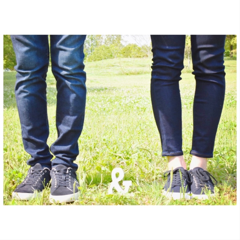 7 Cute and Casual Sneaker Brands to Pair with Your Wedding Dressにて紹介している画像