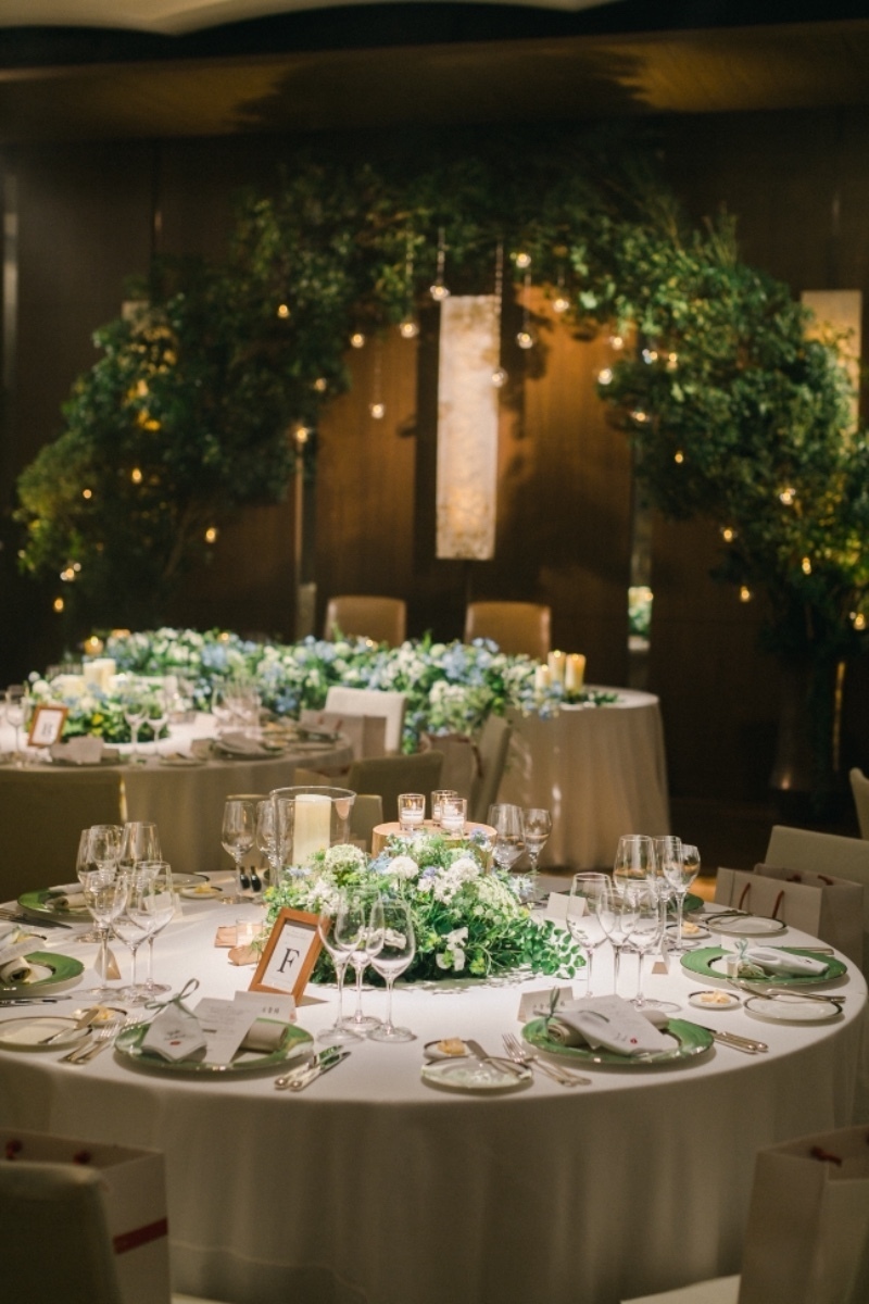 Showcasing Images Received by Our Site: A Compilation of Bride Marry's Commitment to a Lush Floral High Stage Coordination ♡にて紹介している画像