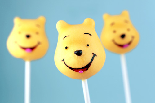 Can't Take My Eyes Off That Adorable Look: Hosting with Lollipop Cakes♡にて紹介している画像