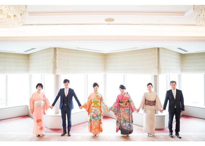 結婚式に家族で撮りたいおしゃれ写真ポーズまとめ Marry マリー