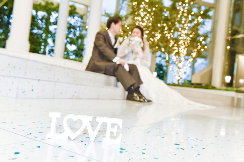 一生に一度だけの貴重な体験！チャペルで撮りたい素敵ウェディングフォトのアイデア8選♡にて紹介している画像