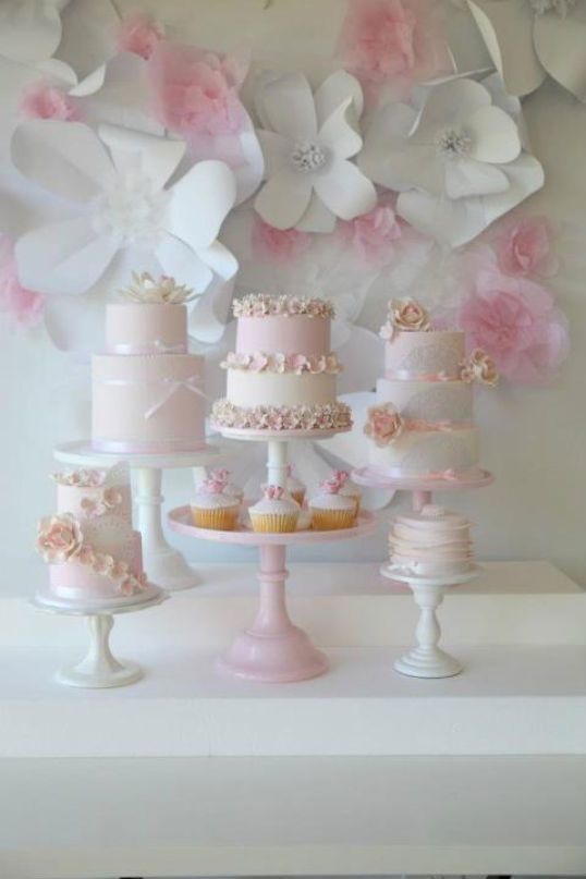 Eternal Maiden Colors: A Complete Wedding Coordination in Beloved Pink ♩にて紹介している画像