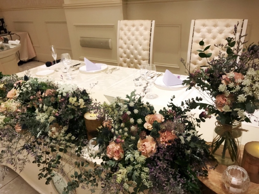 Showcasing Images Received by Our Site: A Compilation of Bride Marry's Commitment to a Lush Floral High Stage Coordination ♡にて紹介している画像