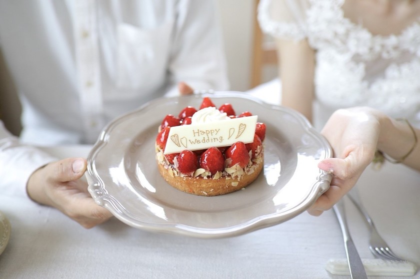 おしゃれで今風＊ウェディングフォトが可愛く撮れる撮影小物まとめ♡にて紹介している画像