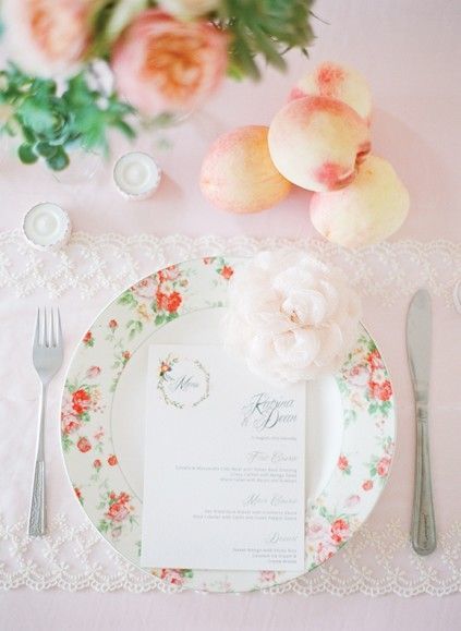 17 Adorable Table Decoration Ideas ♡にて紹介している画像
