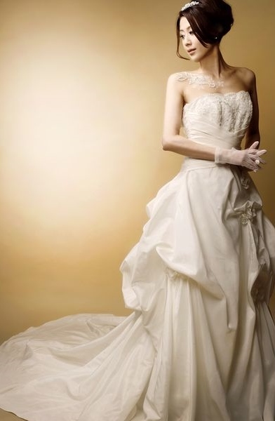 キラキラを身に纏って＊ボディージュエリーで魅力的に華やかに＊にて紹介している画像