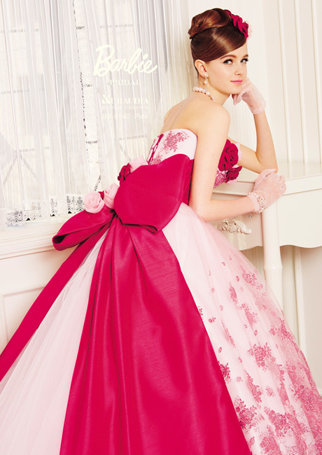 This Spring's Must-See Doll Style: Become a Bride Like a Doll with a Barbie Dress! ♡にて紹介している画像