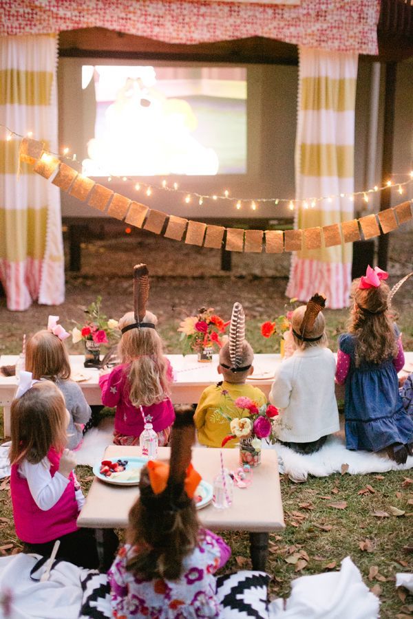 I Want a Bridal Shower Like This! Adorable Princess-Themed Parties Created by Moms Abroad ♡にて紹介している画像