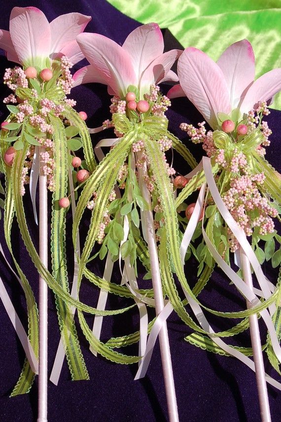 A New Shape for Flower Showers! Adorable "Ribbon Wands" that Look Like Magic Wands ♡にて紹介している画像