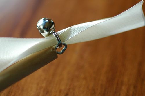 A New Shape for Flower Showers! Adorable "Ribbon Wands" that Look Like Magic Wands ♡にて紹介している画像