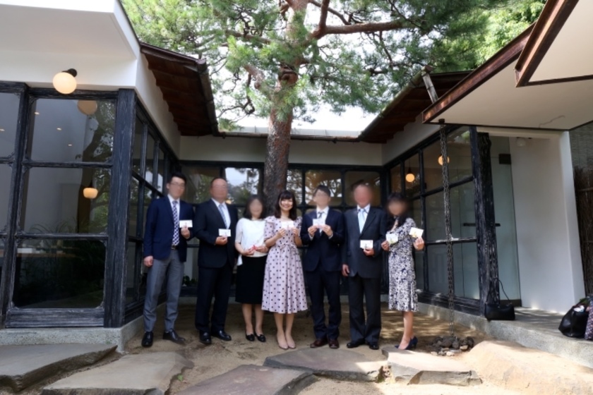 ＼地点在哪里？需要准备什么？／ 让我们来确认一下♡新郎新娘的【两家见面】实用指南にて紹介している画像