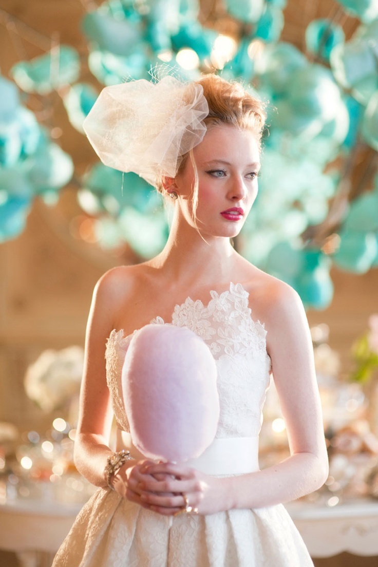 Feeling Like You're on Cloud Nine: Adorable Party Ideas with Cotton Candy!にて紹介している画像
