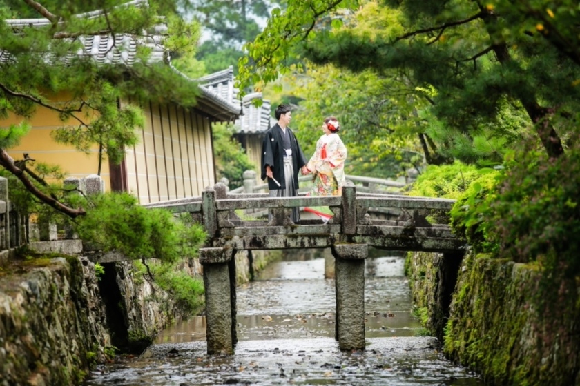 【21ショット】神社での撮影でカメラマンさんにお願いしたいウェディングフォト【総まとめ】にて紹介している画像