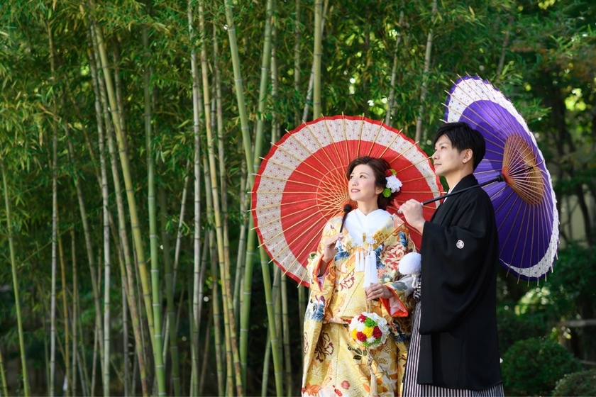【21ショット】神社での撮影でカメラマンさんにお願いしたいウェディングフォト【総まとめ】にて紹介している画像