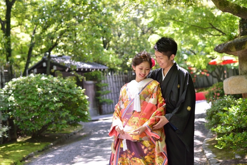 13 Tips for Taking Beautiful Photos that Enhance Traditional Japanese Attire, Even Without Props ♡にて紹介している画像