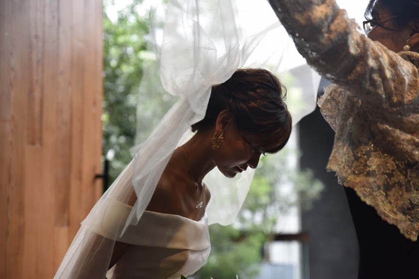 素敵な意味も伝えられる♡両親にも【付箋】でベールダウンやエスコートをお願いすると、特別感アップ！にて紹介している画像