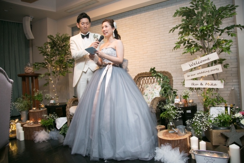 A Treasure Trove of Photo Opportunities: 9 Shots to Capture While Reading the Bride's Letter ♡にて紹介している画像