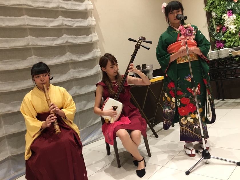 "Perfect Your Wedding Invitation Etiquette Before Attending: A Comprehensive Review of Surprisingly Unclear Wedding Guest Manners"にて紹介している画像