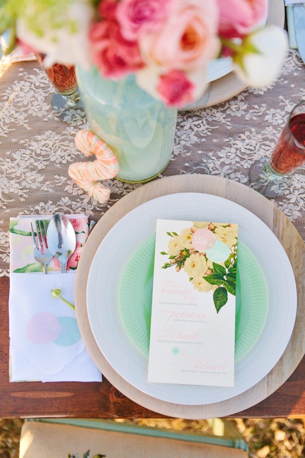 17 Adorable Table Decoration Ideas ♡にて紹介している画像
