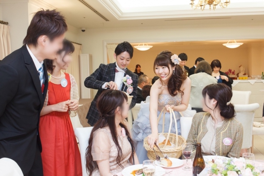 "10 Unforgettable Entertainment Ideas for Your Wedding Reception That Will Leave Guests Saying 'I've Never Seen Anything Like This!'"にて紹介している画像