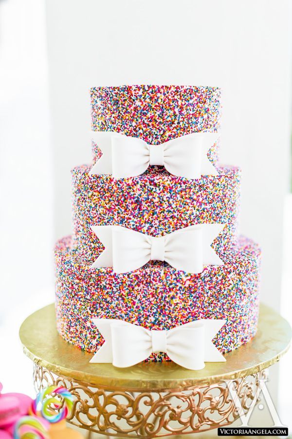 Perfect for Stylish Adults: A Lovely Kate Spade-Inspired Party with Colorful POP Theme!にて紹介している画像