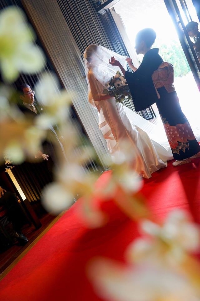 简单裙子的印象大变！非同一般的超可爱设计的头纱汇总＊にて紹介している画像