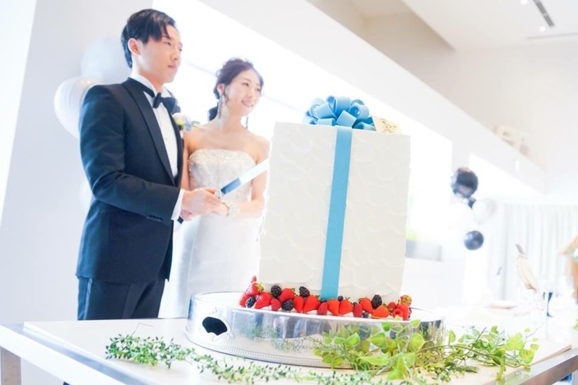 Choose Your Favorite ♡ 10 Popular and Classic Wedding Cake Designs to Showcase at the Reception*にて紹介している画像