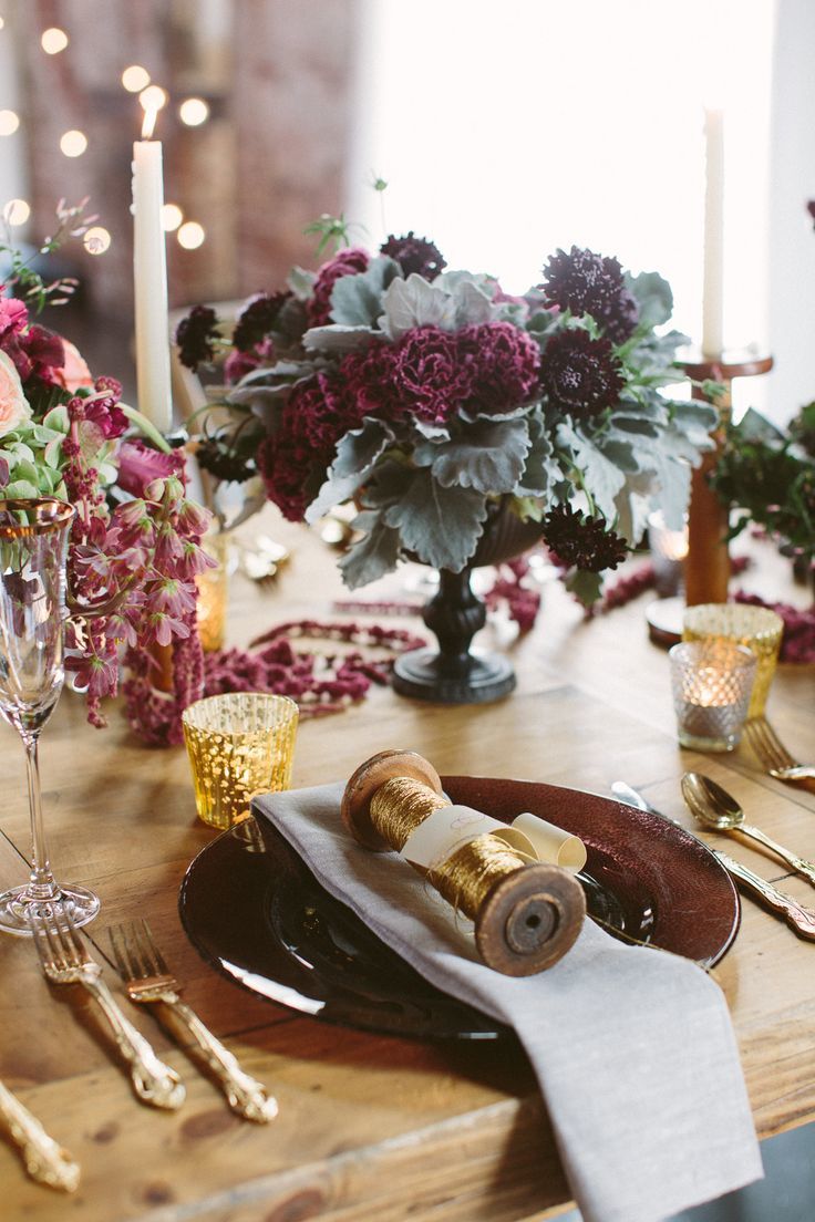 "Becoming Princess Aurora from 'Sleeping Beauty' ♡ A Delightfully Charming Disney Wedding!!"にて紹介している画像