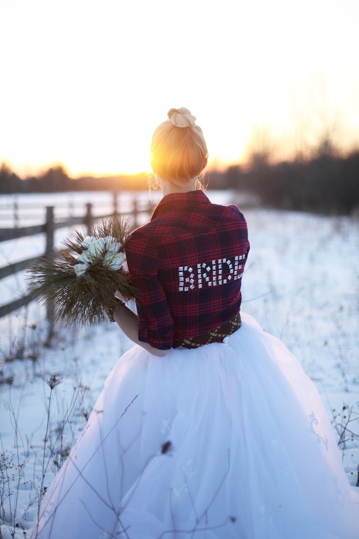 新しいドレスの着こなし方＊『チェックシャツ×ふわふわドレス』が話題です♡にて紹介している画像