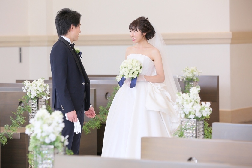 당신의 색으로 물들었습니다♡ 색다른 모습으로 '세컨드 미트'를 진행하는 것이 부럽도록 멋져요!にて紹介している画像