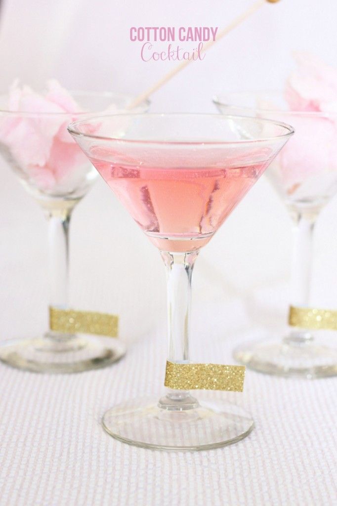 Feeling Like You're on Cloud Nine: Adorable Party Ideas with Cotton Candy!にて紹介している画像