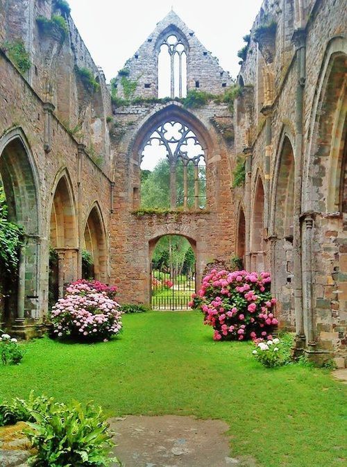 憧れ♡お城であげるweddingにきゅん♡にて紹介している画像